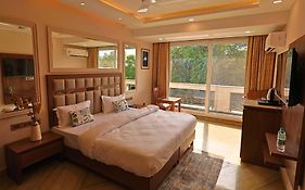 Flxho Horizon One - Luxury Hotel & Residences Golf Course Road, 2 Min From 42-43 Metro Station